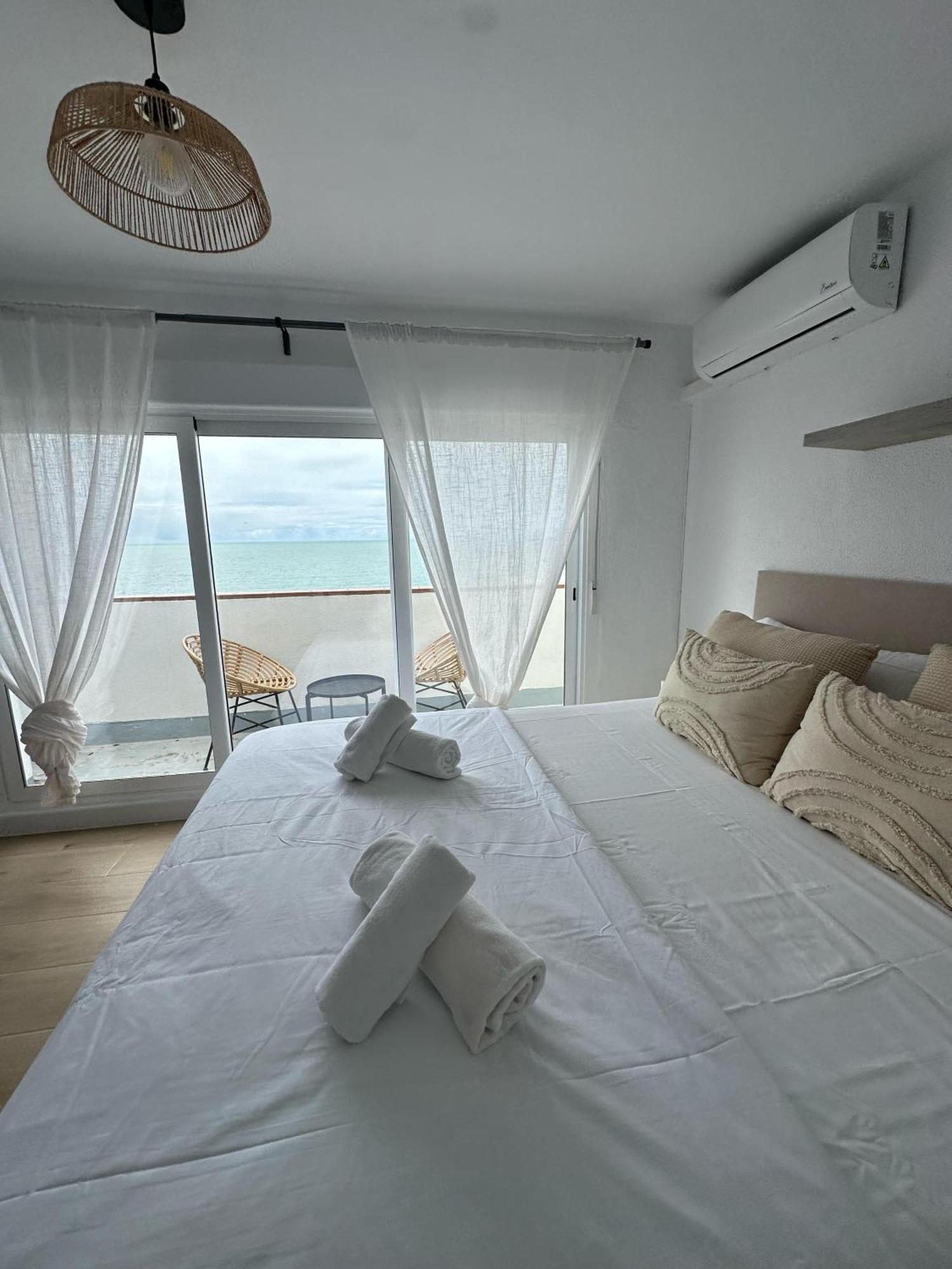 Gatu Villa Mar "Preferente Para Mayores De 25 Anos Y Familias " إل بويرتو دي سانتا ماريا المظهر الخارجي الصورة