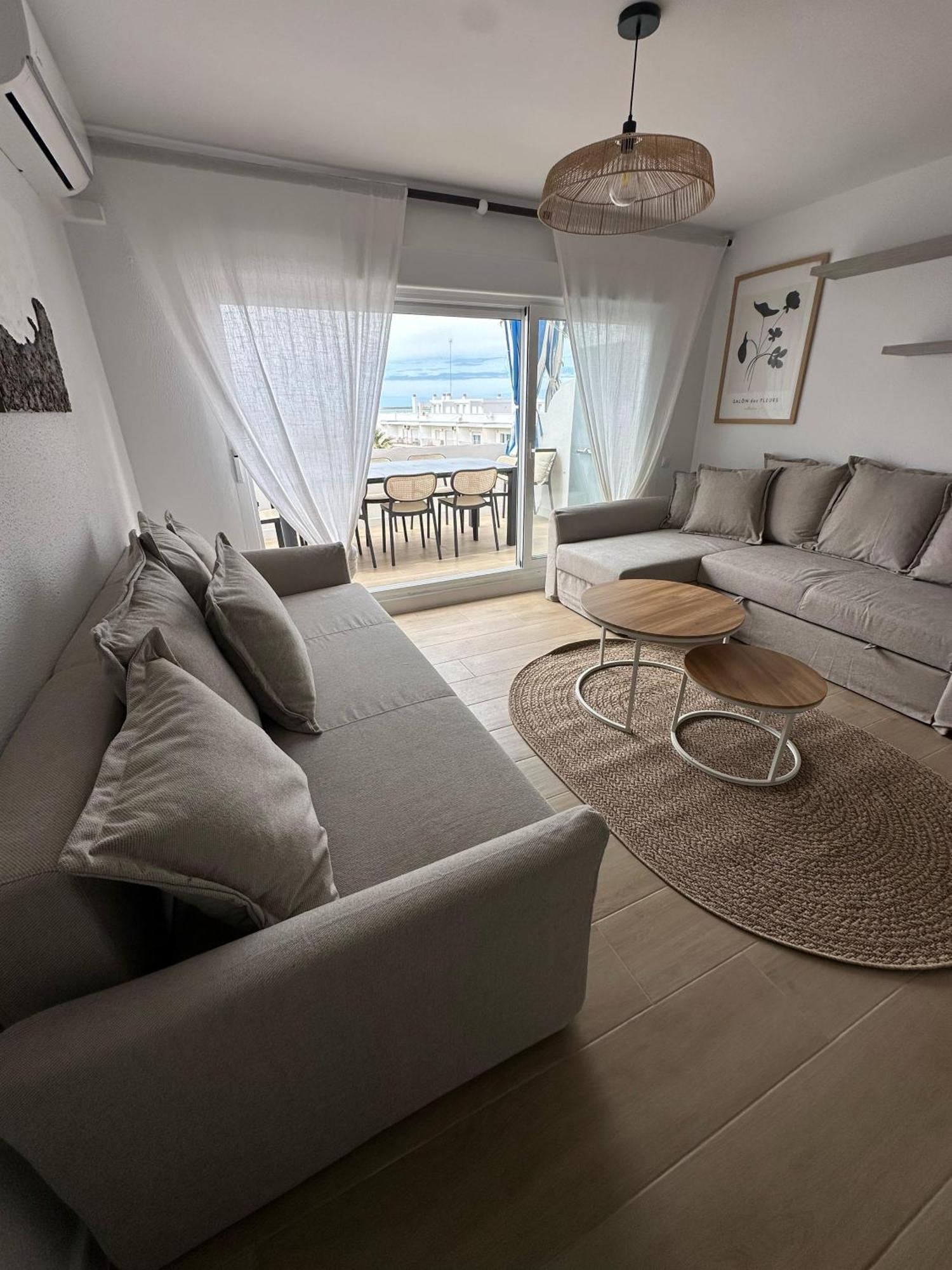 Gatu Villa Mar "Preferente Para Mayores De 25 Anos Y Familias " إل بويرتو دي سانتا ماريا المظهر الخارجي الصورة